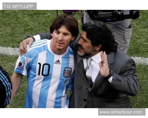 足球巨星风云录：从梅西到C罗他们如何书写属于自己的传奇